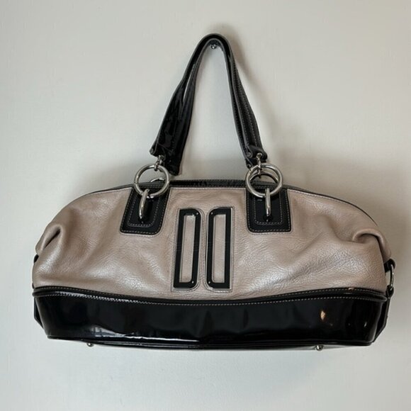 DAK’s of London silver/cream leather black patent leather shoulder bag - Picture 12 of 13